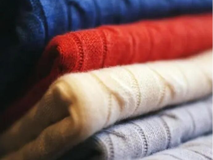 <i style='color:red'>羊绒</i>衫又又又被虫蛀了，该怎么办？